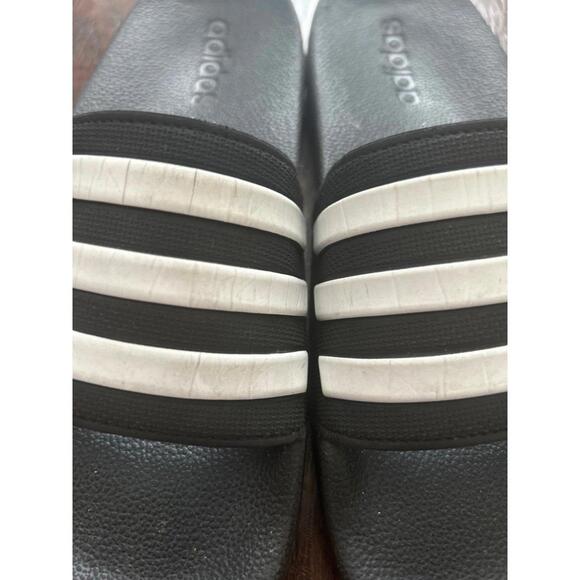 Adidas - Picture 3 of 5